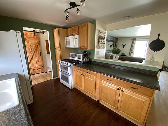4th image of 3666 Lima Dr