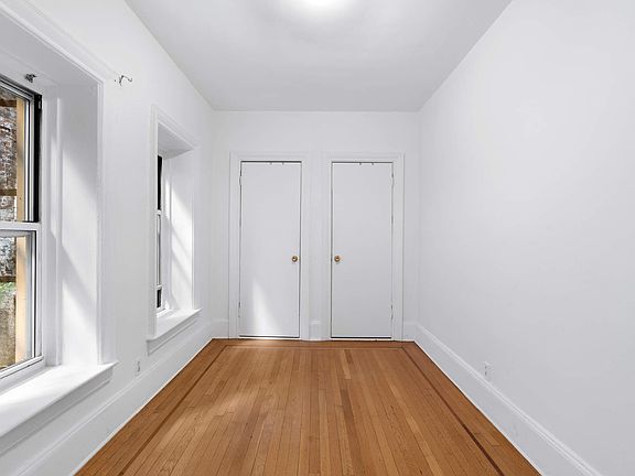 5th image of 104 Bedford St APT 1C