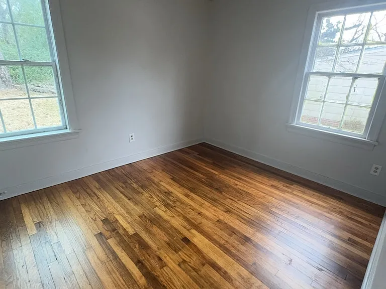 4426 Desoto St — Photo 11
