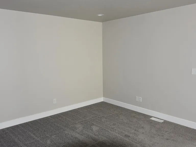 2895 Homewood Dr — Photo 16