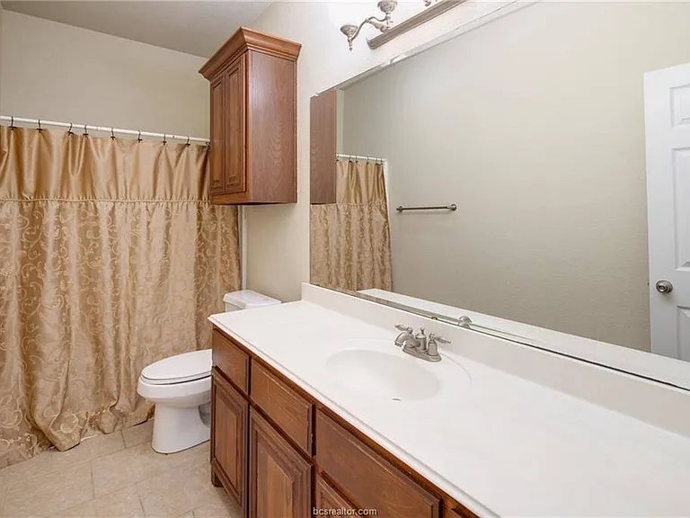 2481 Newark Cir — Photo 19