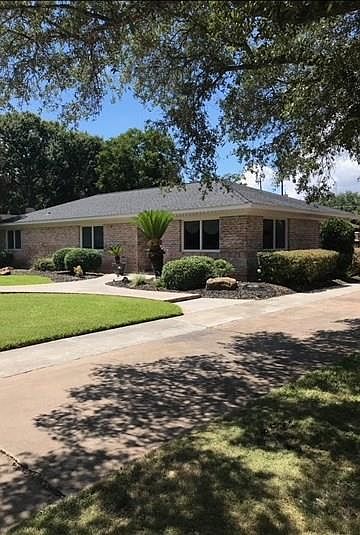 1st image of 2609 Myatt Ln