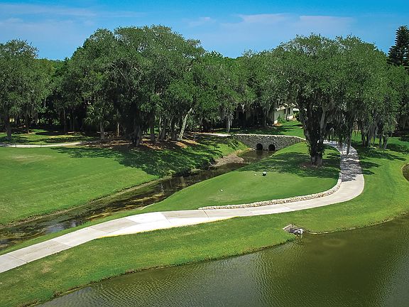 5th image of 1927 Freedom Dr