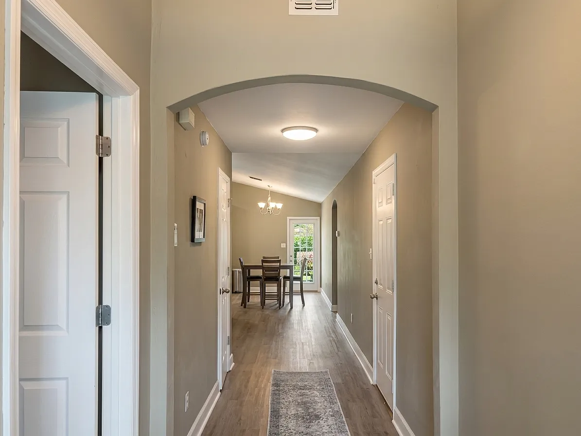 814 Brooke Manor Drive - 1 — Photo 4