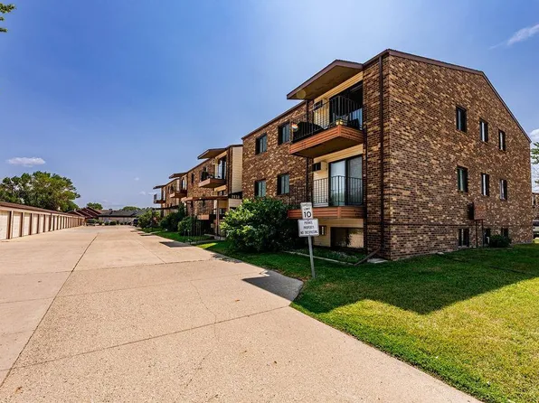 2650 15th St S APT 307, Fargo, ND 58103