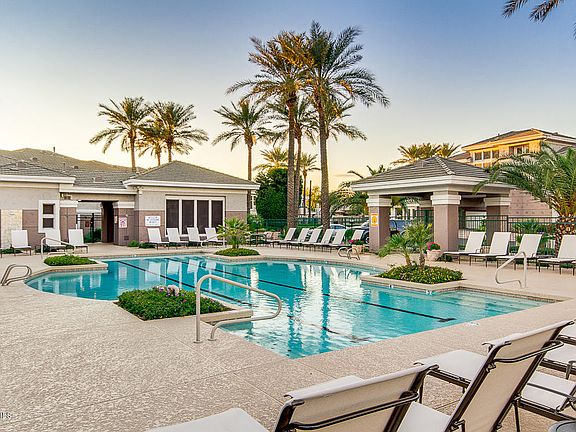 5th image of 15221 N Clubgate Dr Unit 2018