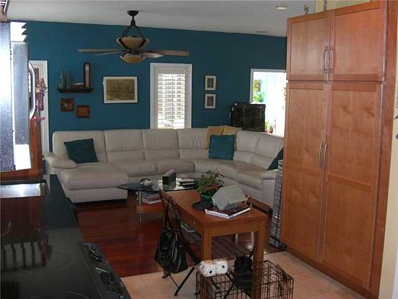 5th image of 11391 Lakeview Dr