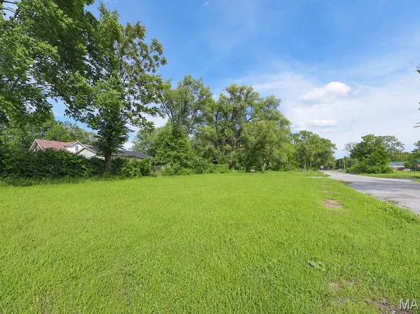 601 N 13th St, East Saint Louis, IL 62205