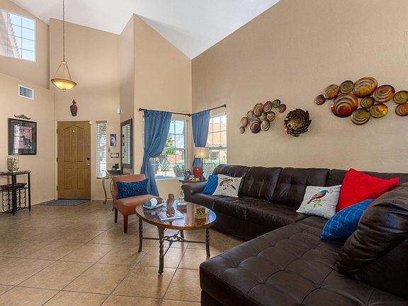 5th image of 693 W Calle Alta Loma