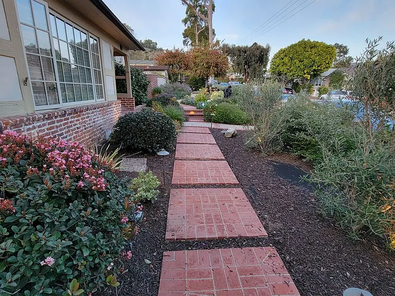 360 Aster St — Photo 52