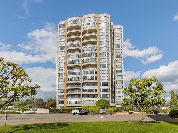 2nd image of 3190 Gladwin Rd #703