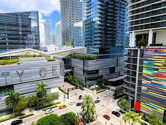 2nd image of 45 SW 9th St APT 2108