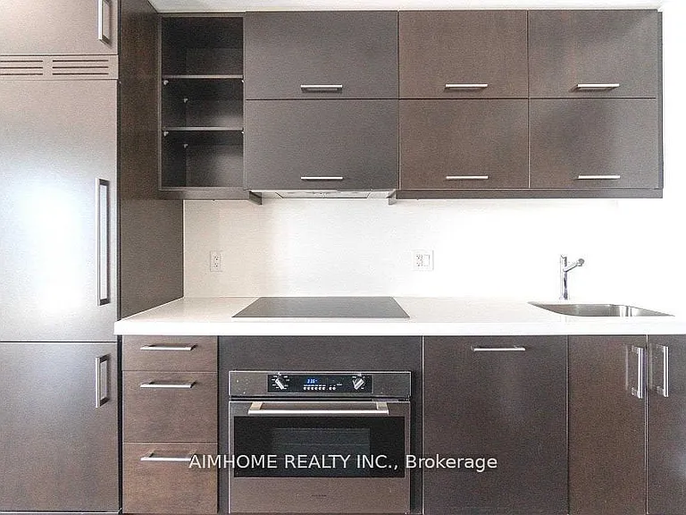 1080 Bay St #1506 — Photo 12