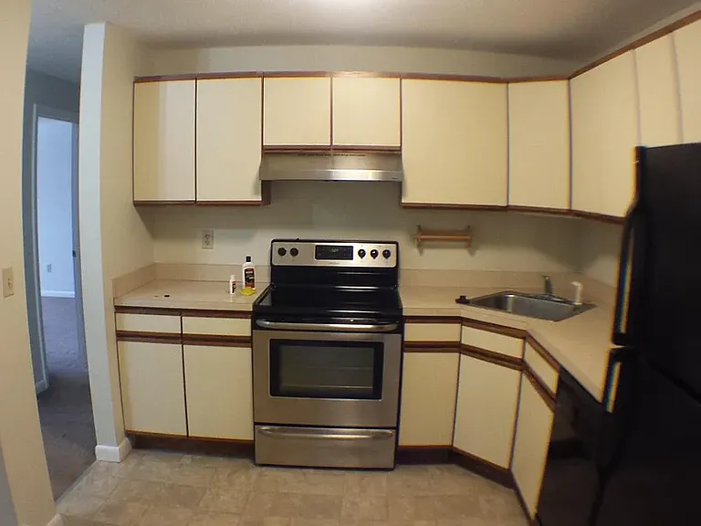 22 Ponemah Hill Rd #9 — Photo 2