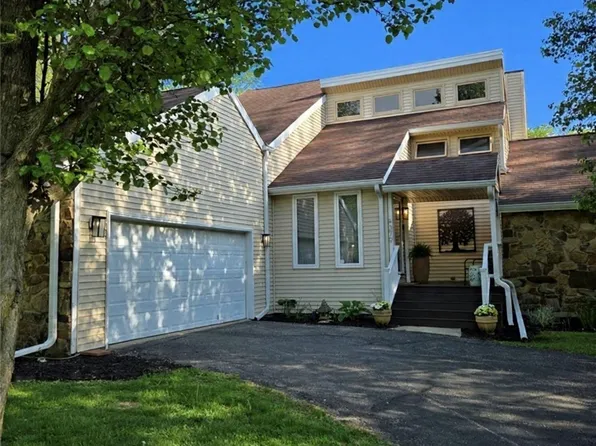 379 Brentwood Drive, Madison, IN 47250