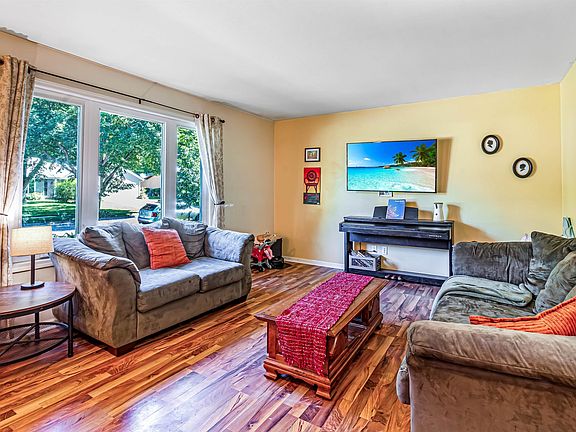 5th image of 6921 Stratford Dr