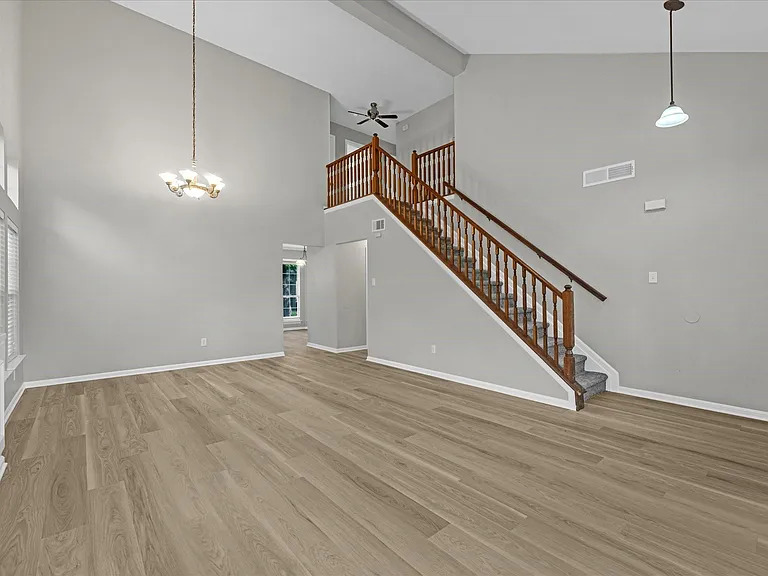 4241 Mountain Peak Way — Photo 5
