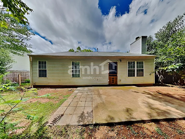 2214 Serenity Dr NW — Photo 16