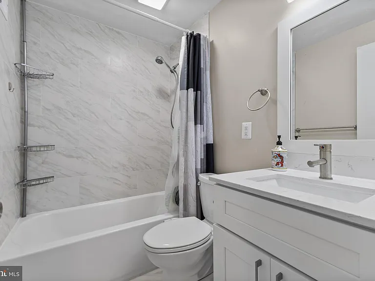 4305 Birchlake Ct — Photo 19