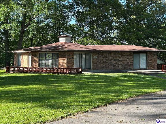 3rd image of 321 Beechwood Dr