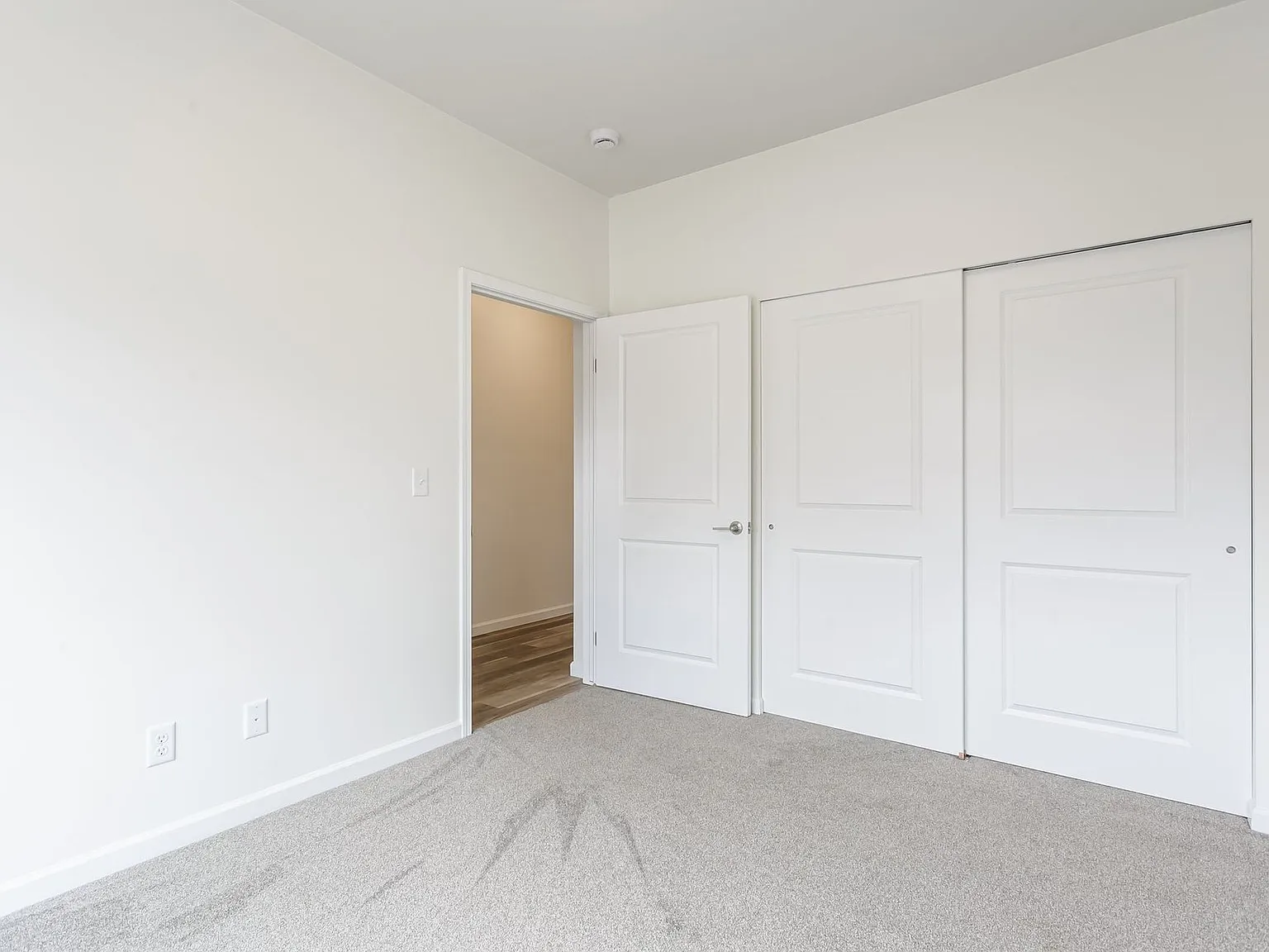 Fourmile Creek Apartments and Townhomes — Photo 4