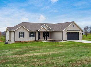 6700 Paul Andrew Dr, Zanesville, OH 43701