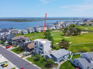 14 Hutchison Pl, Brigantine, NJ 08203