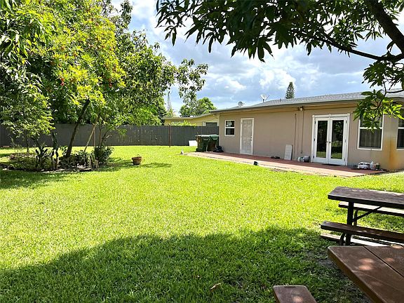 5th image of 1441 NW 58th Avenue