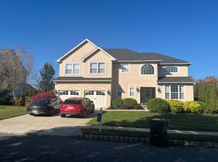 121 Spruce Trl, Woolwich Township, NJ 08085