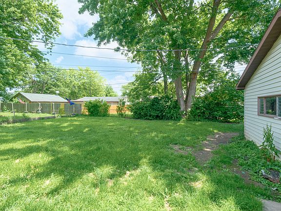 4th image of 703 Dearborn Rd