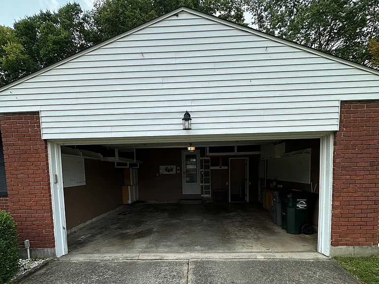 986 Crestview Dr — Photo 13