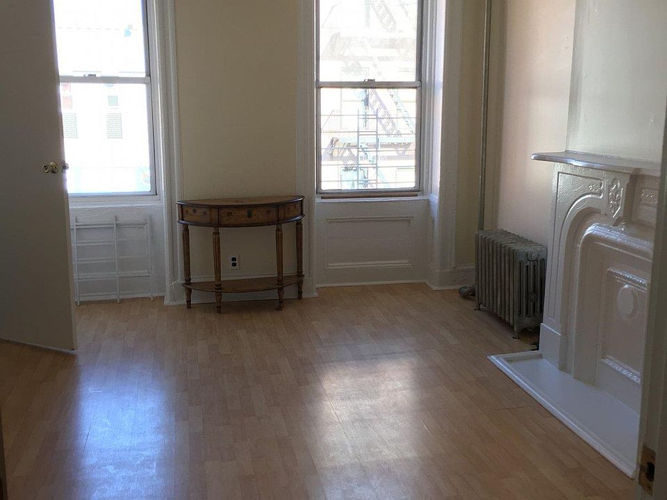 1st image of 162 E 102nd St APT 3