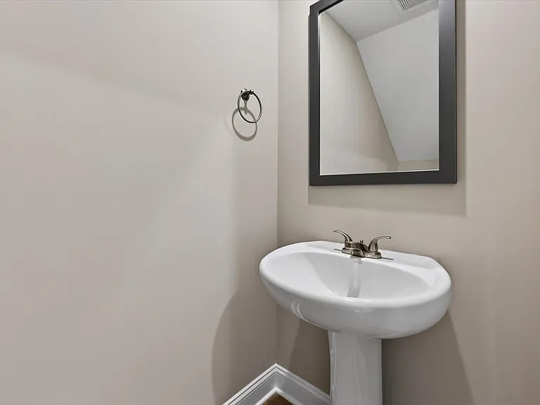 930 Tufnel Dr — Photo 19