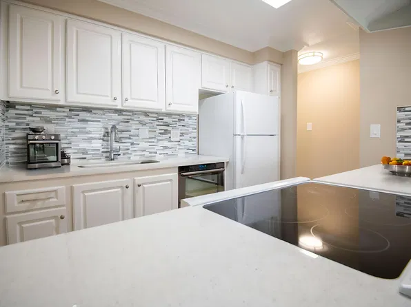 Palermo, 4315 W 182nd St #204, Torrance, CA 90504