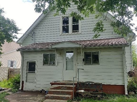 4th image of 104 N Harrison St