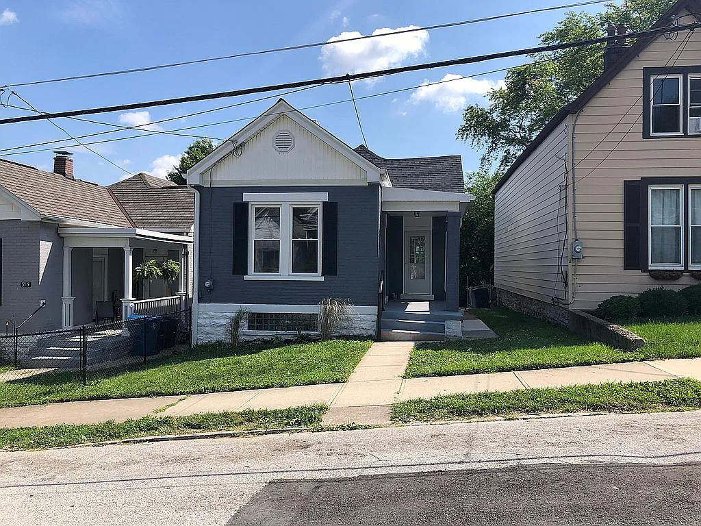 917 Walnut St photo 1