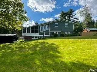 2567 Lake Moraine Rd — Photo 1