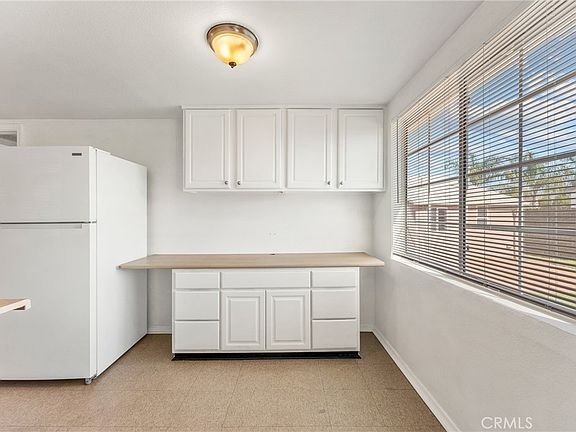 5th image of 533 Jackson St
