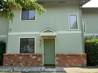 603 SE 8th St, Grants Pass, OR 97526