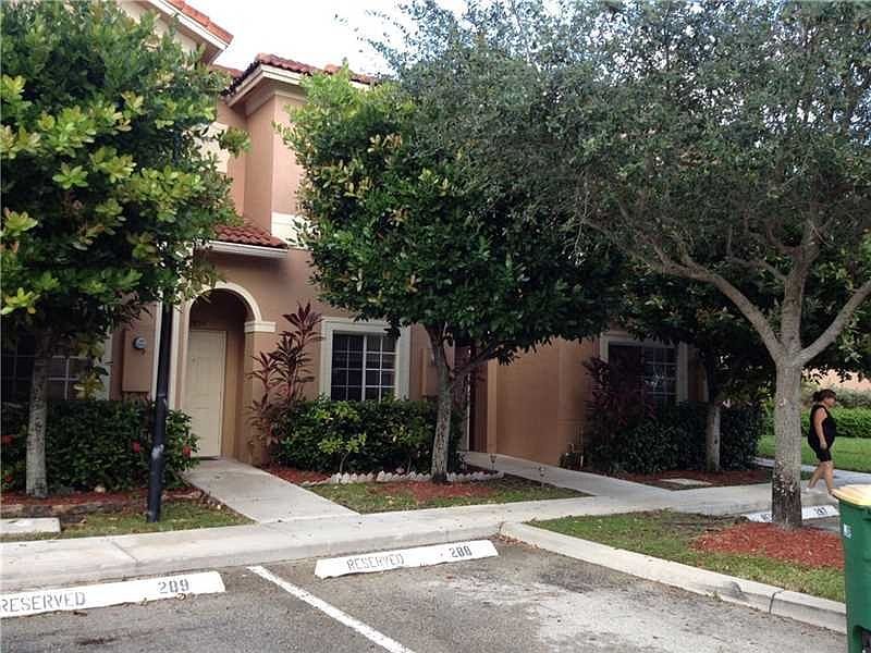 1st image of 7856 Catalina Cir #7856