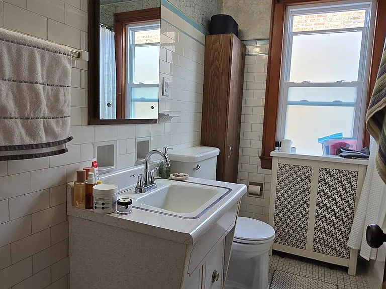 5228 W Hutchinson St #2 — Photo 12