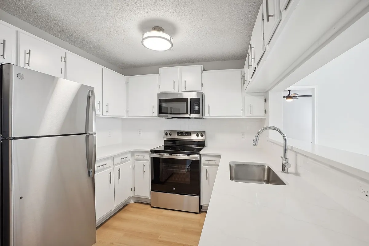 Building Photo - Cambridge Park Apartments