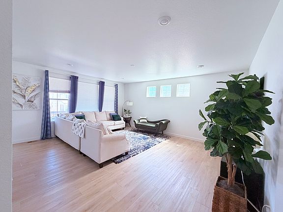 4th image of 1934 Merrill Cir E