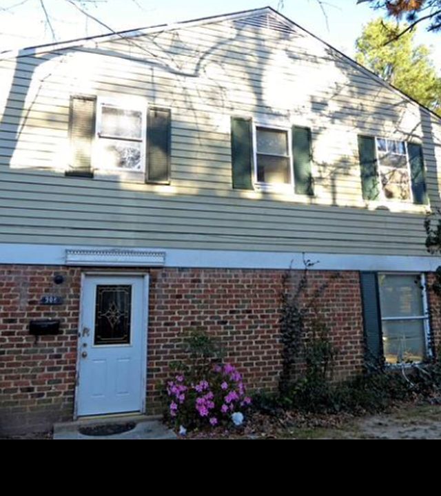 1st image of 908 Hurtsborne Ct #Townhouse