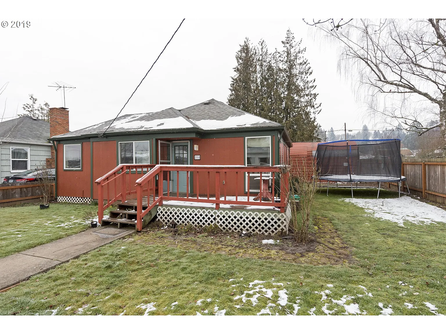 204 NW Zobrist St photo 1