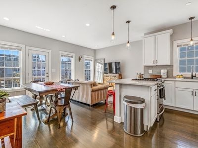 607 E 2nd St, Boston, MA, 02127