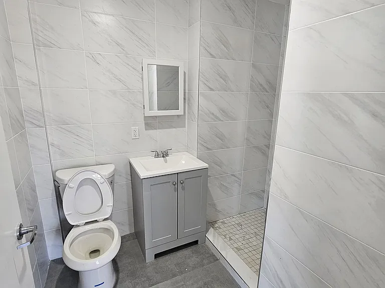 1102 Banner Ave #5 — Photo 12