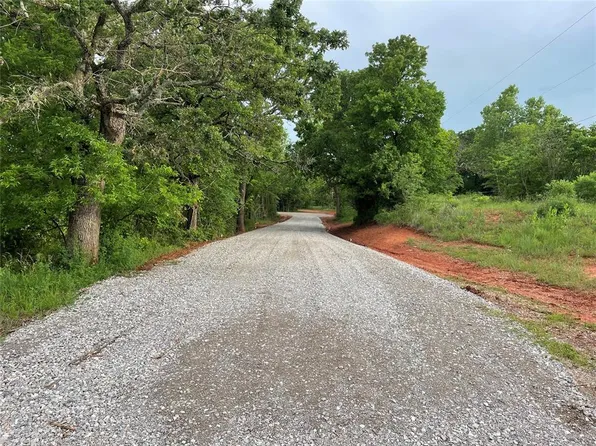 1800 Fischer Dr, Norman, OK 73026