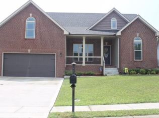 1738 Cabana Dr, Clarksville, TN 37042