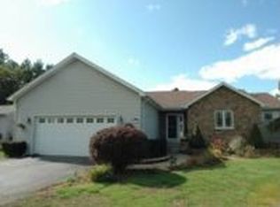 30109 Lamplighter Ct, New Hudson, MI